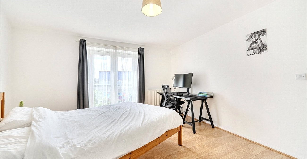 1 bedroom property for sale in Sydenham | Robinson Jackson