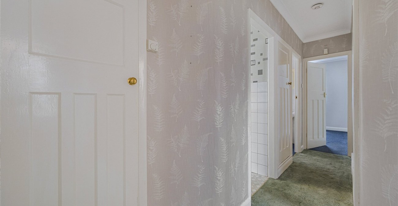 2 bedroom property for sale in Welling | Robinson Jackson
