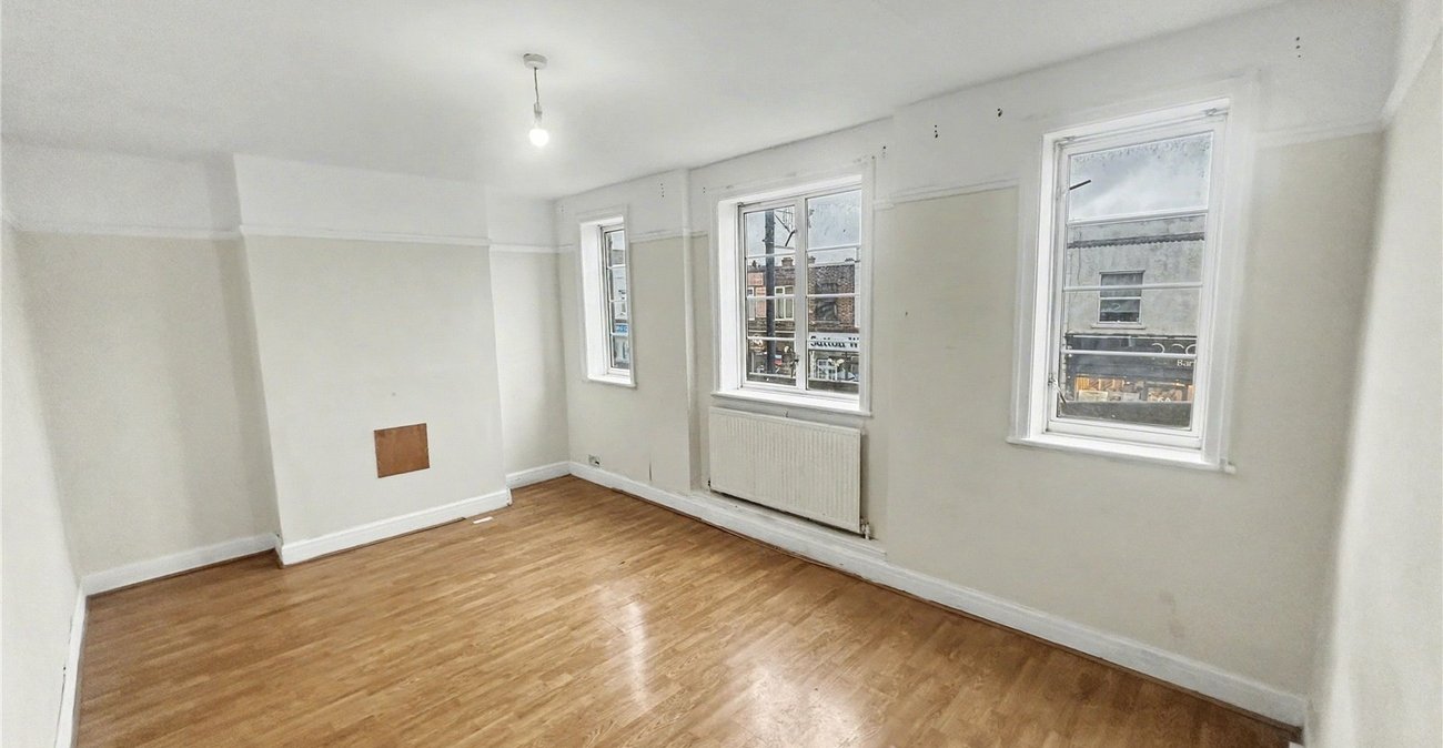 3 bedroom property for sale in Welling | Robinson Jackson