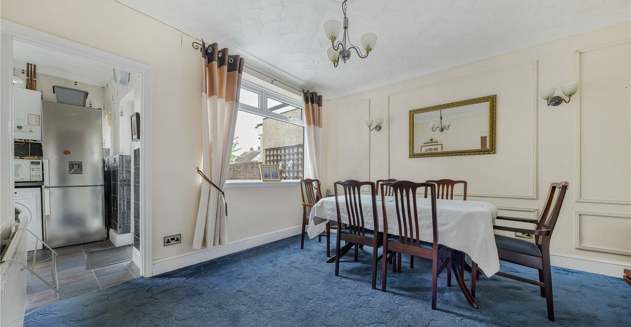 3 bedroom house for sale in Welling | Robinson Jackson