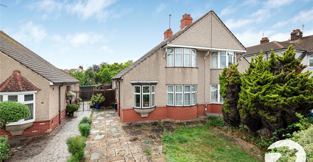 3 bedroom house for sale in Welling | Robinson Jackson