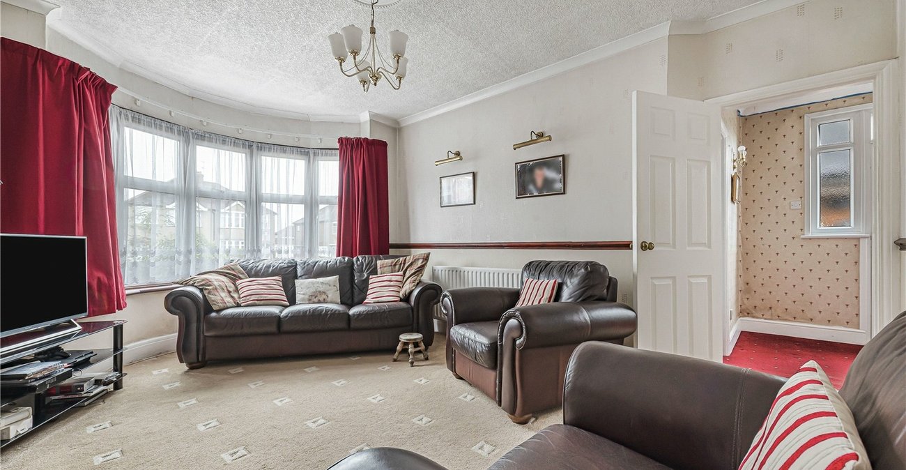 3 bedroom house for sale in Welling | Robinson Jackson