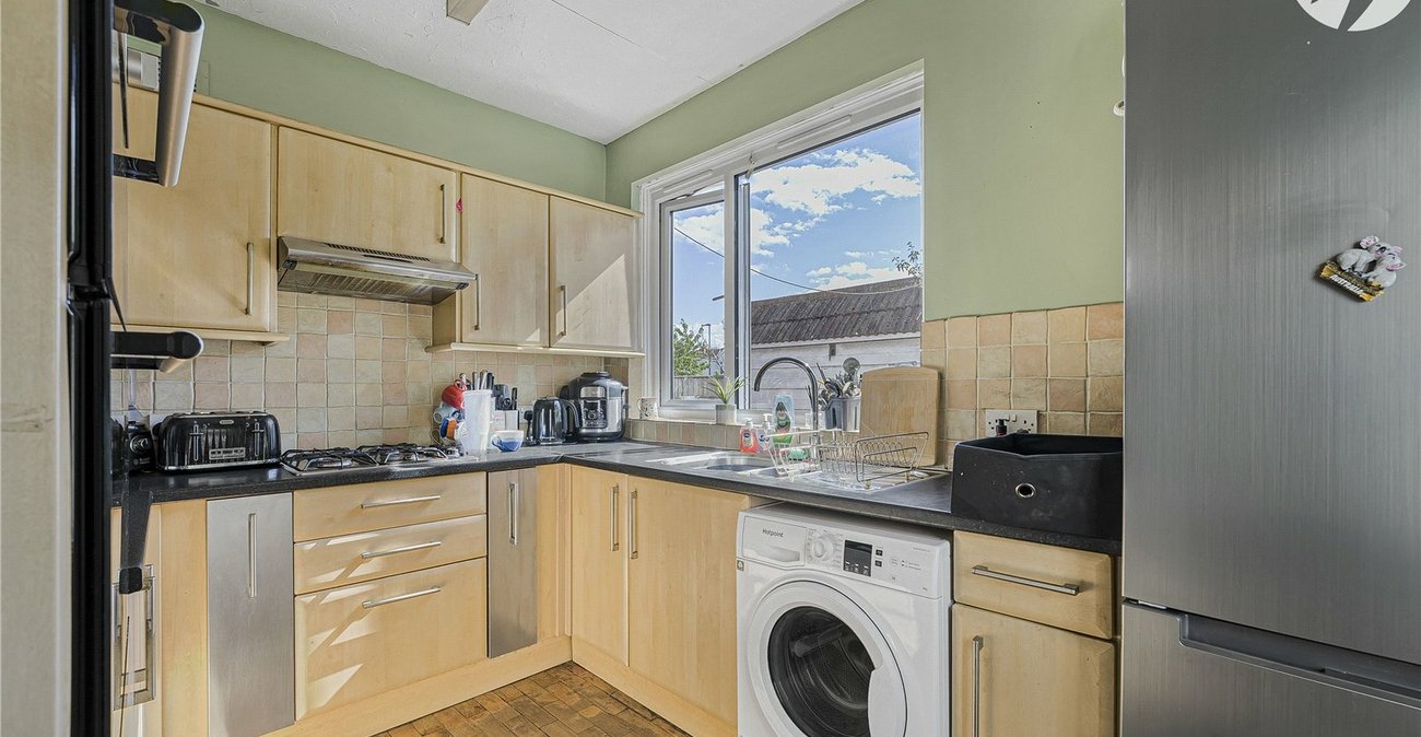 3 bedroom house for sale in Welling | Robinson Jackson