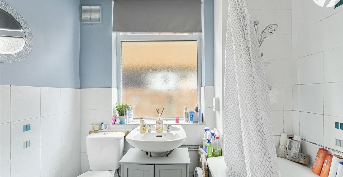 3 bedroom house for sale in Welling | Robinson Jackson