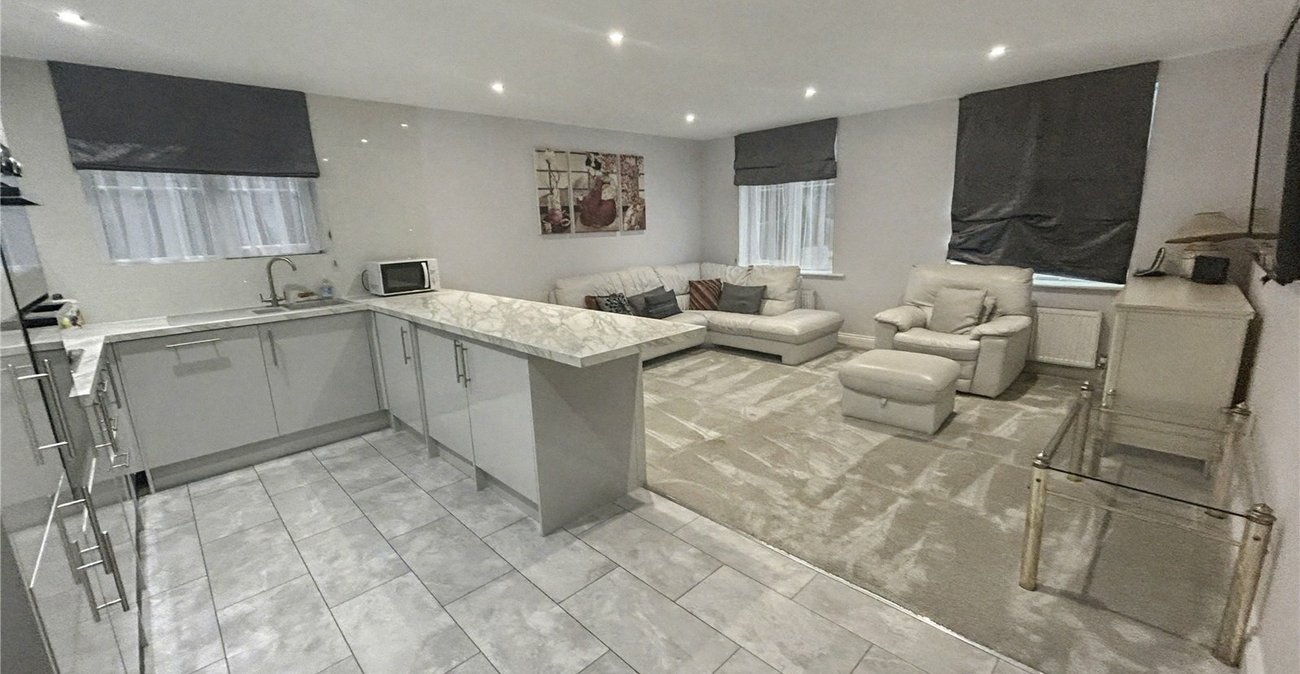2 bedroom property for sale in Welling | Robinson Jackson