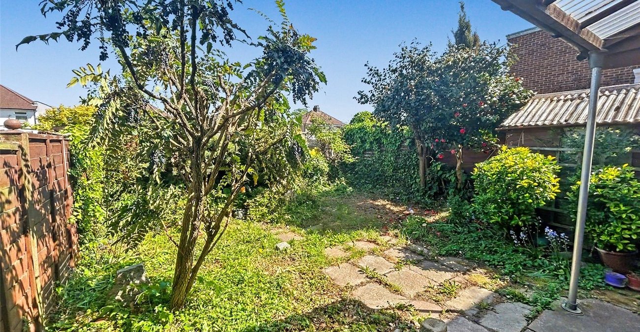 2 bedroom property for sale in Welling | Robinson Jackson
