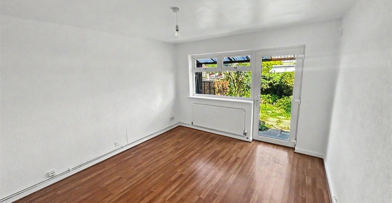 2 bedroom property for sale in Welling | Robinson Jackson