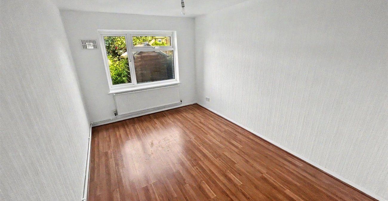 2 bedroom property for sale in Welling | Robinson Jackson