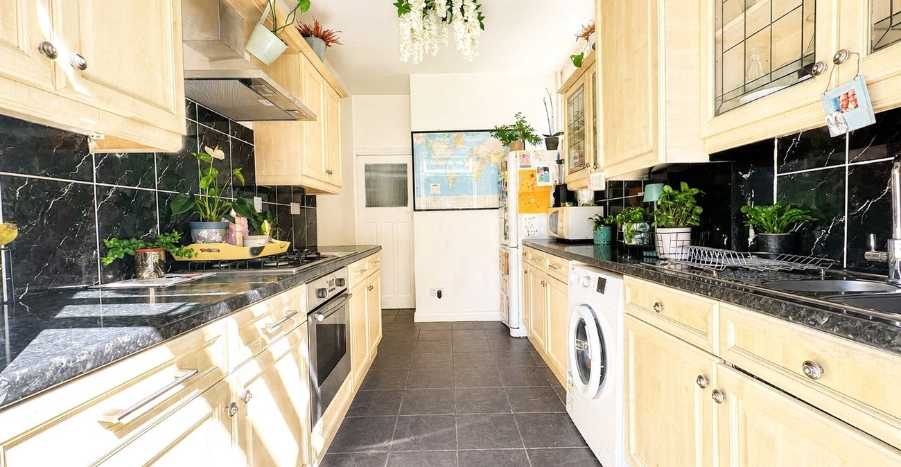 1 bedroom property for sale in London | Robinson Jackson