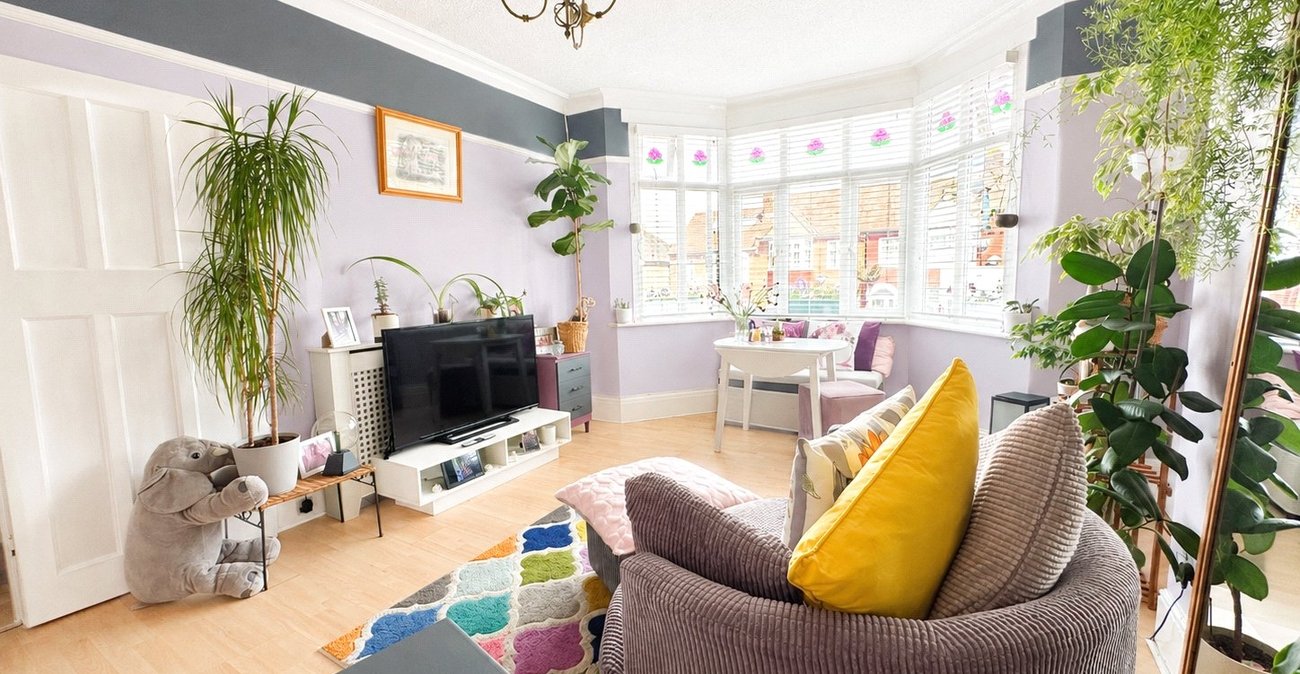 1 bedroom property for sale in London | Robinson Jackson