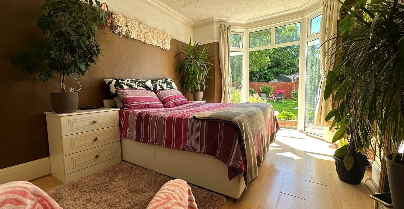 1 bedroom property for sale in London | Robinson Jackson