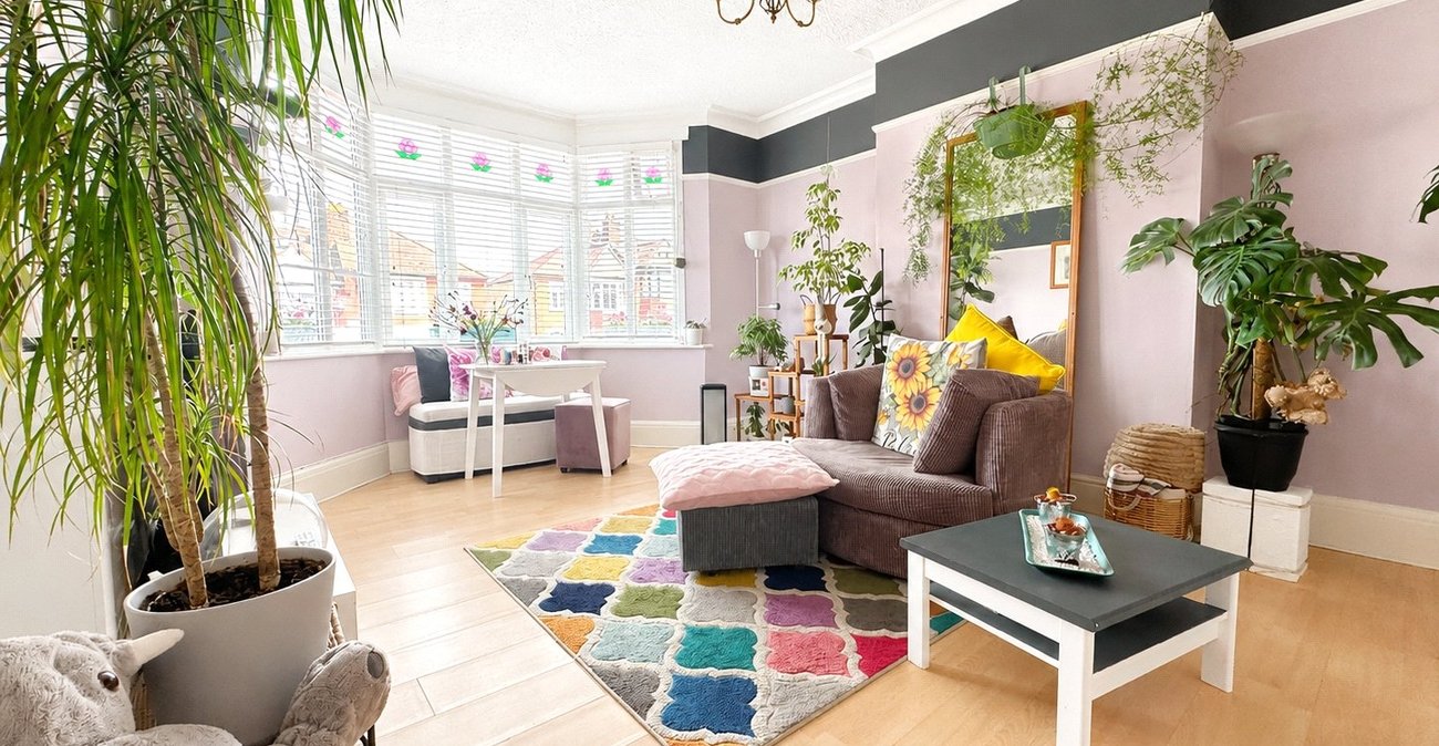 1 bedroom property for sale in London | Robinson Jackson