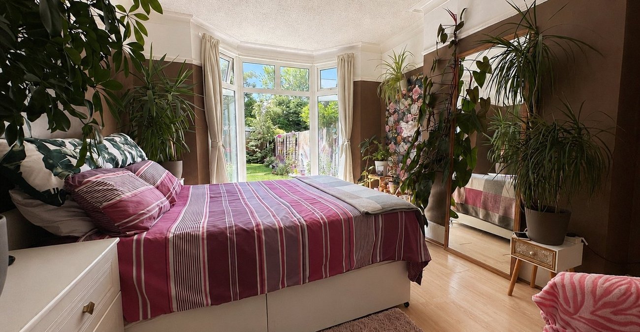 1 bedroom property for sale in London | Robinson Jackson