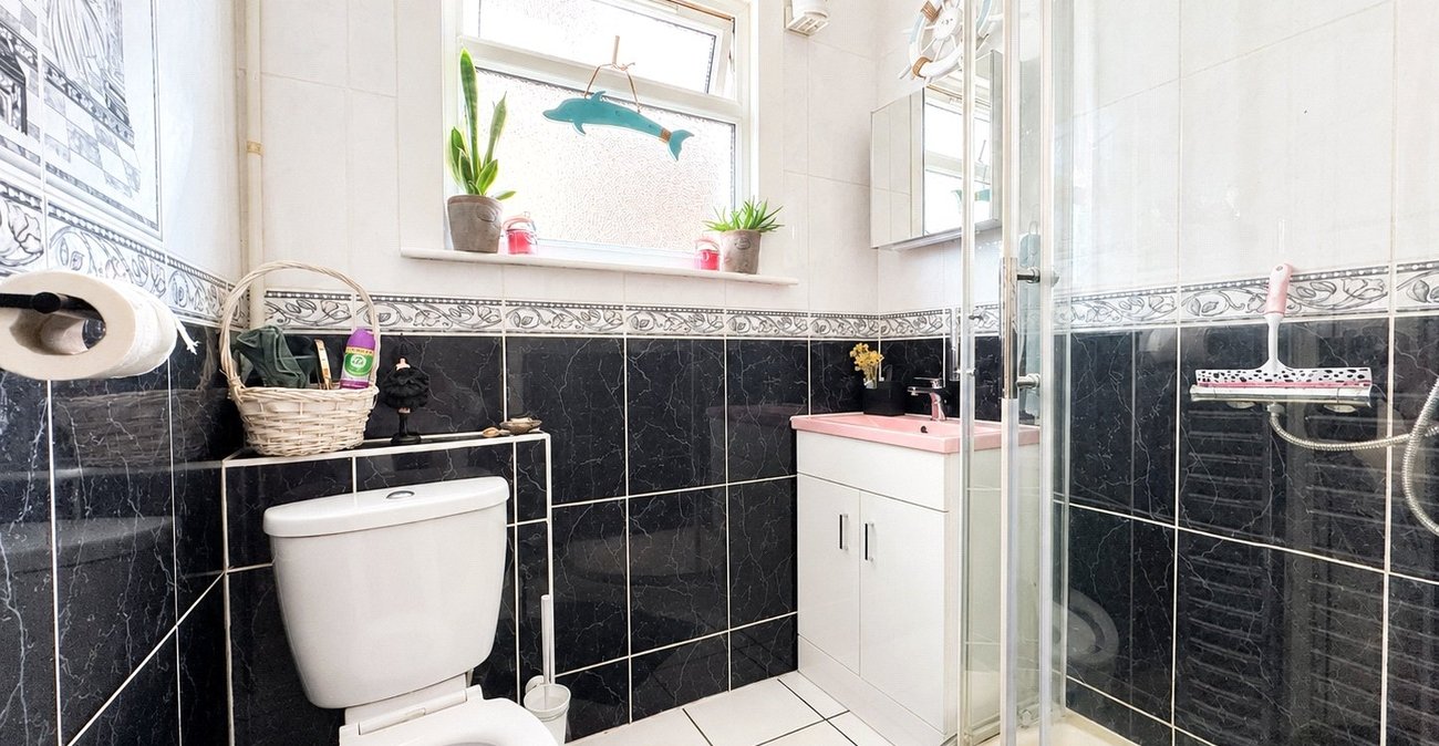1 bedroom property for sale in London | Robinson Jackson
