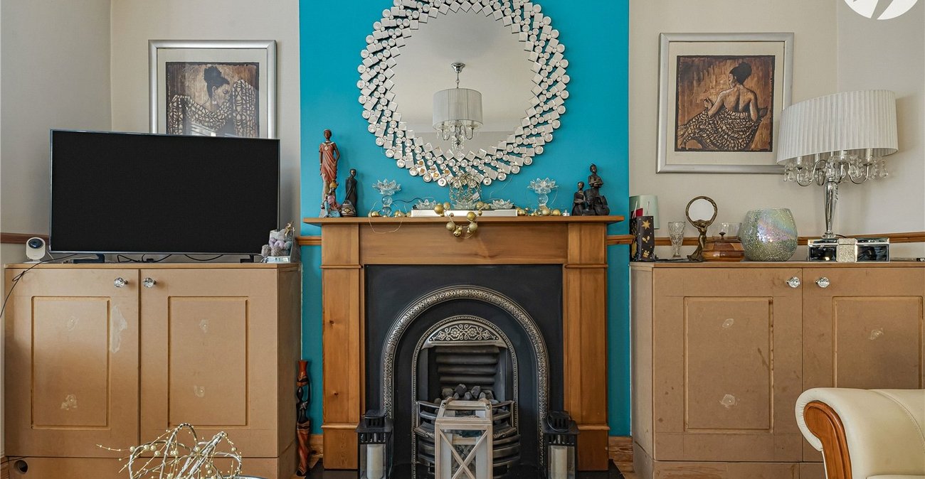 4 bedroom house for sale in London | Robinson Jackson