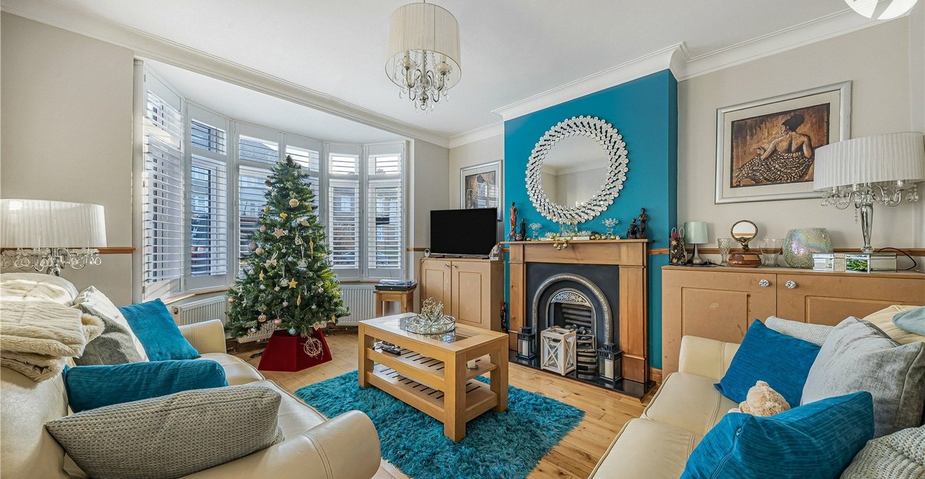 4 bedroom house for sale in London | Robinson Jackson