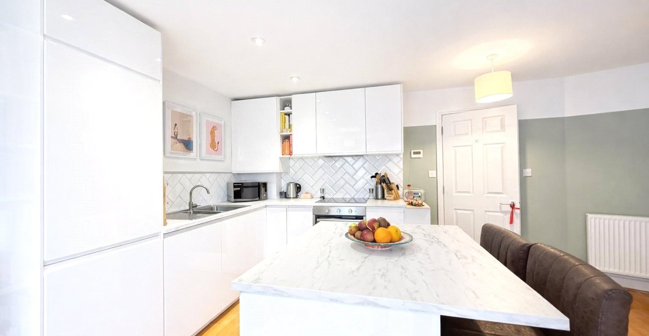 1 bedroom property for sale in London | Robinson Jackson
