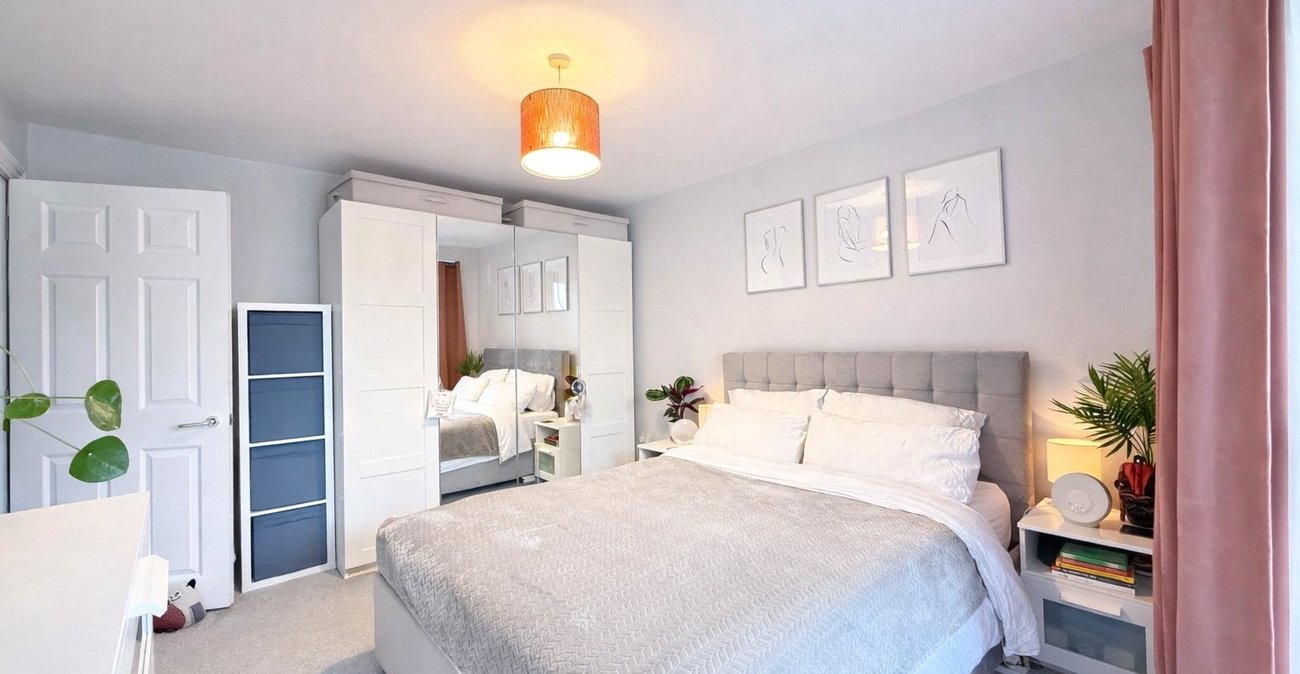 1 bedroom property for sale in London | Robinson Jackson