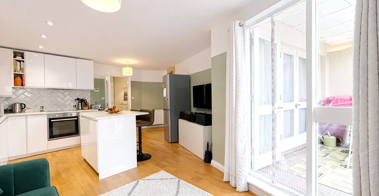 1 bedroom property for sale in London | Robinson Jackson