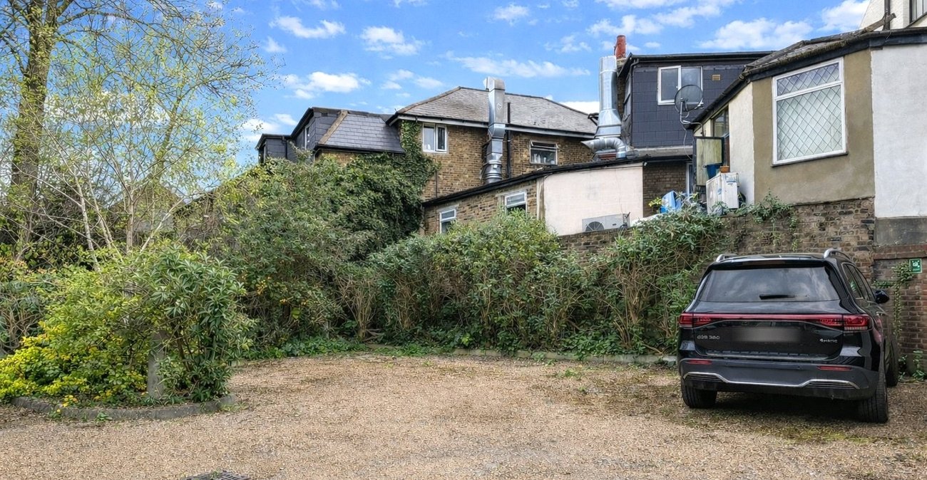 1 bedroom property for sale in London | Robinson Jackson