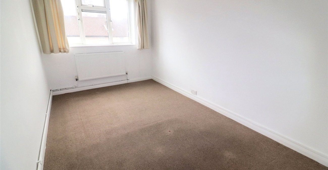 2 bedroom property for sale in Erith | Robinson Jackson