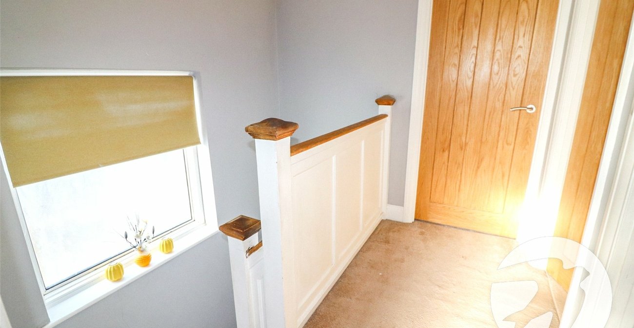 3 bedroom house for sale in Erith | Robinson Jackson