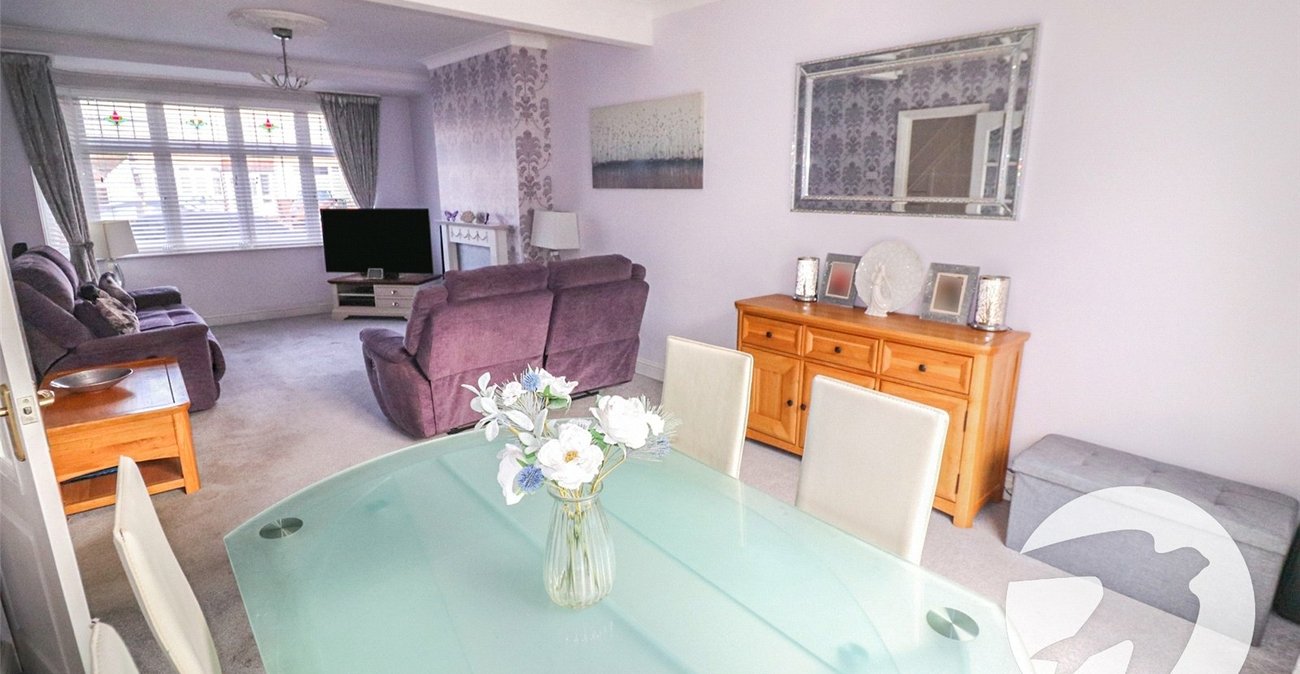 3 bedroom house for sale in Erith | Robinson Jackson