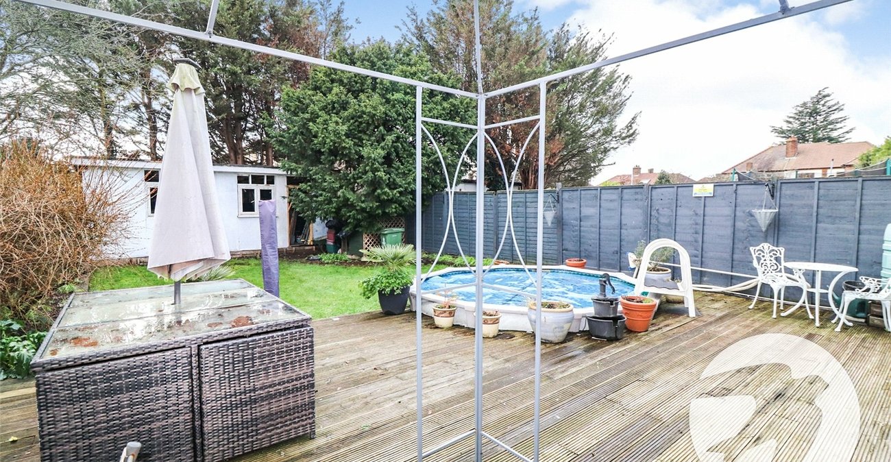 3 bedroom house for sale in Erith | Robinson Jackson