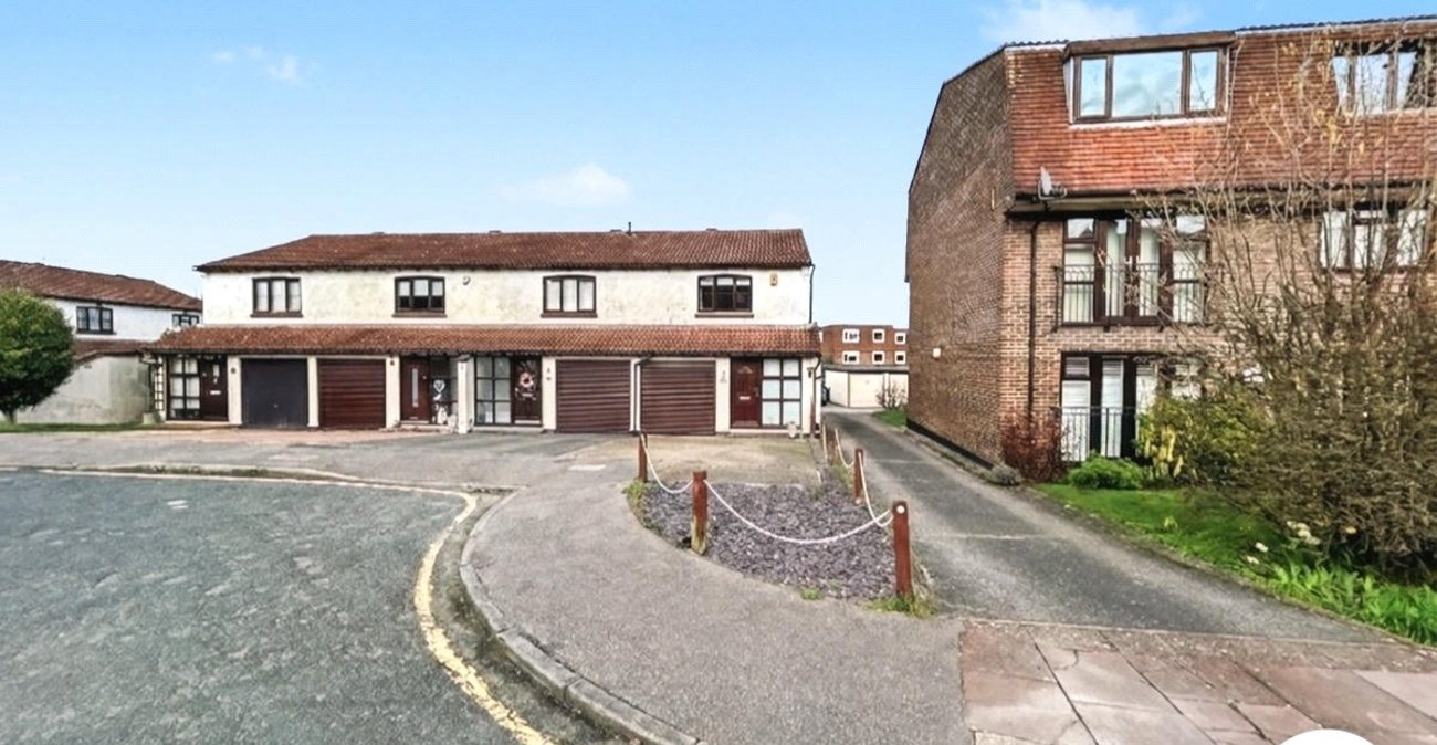 3 bedroom house for sale in Sidcup | Robinson Jackson