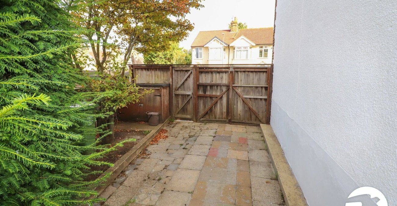 3 bedroom house for sale in Belvedere | Robinson Jackson