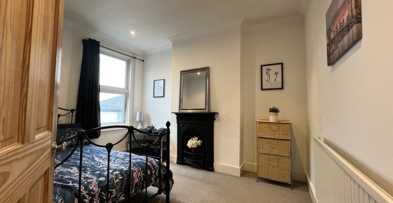 1 bedroom property for sale in Plumstead | Robinson Jackson