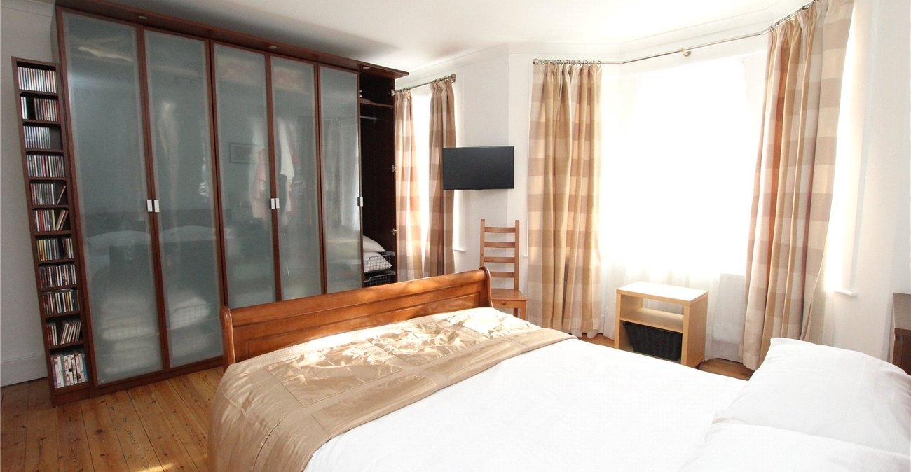 3 bedroom house for sale in Plumstead | Robinson Jackson