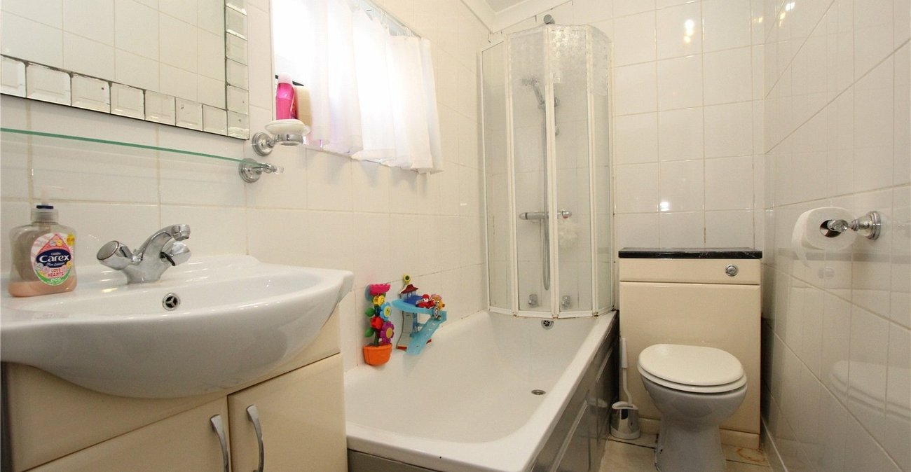 2 bedroom property for sale in Plumstead | Robinson Jackson