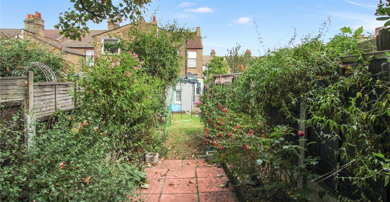 2 bedroom property for sale in Plumstead | Robinson Jackson