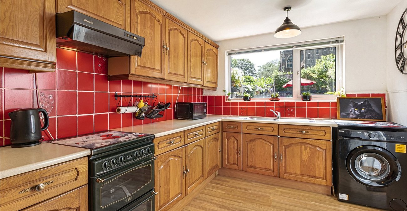 2 bedroom house for sale in Plumstead | Robinson Jackson