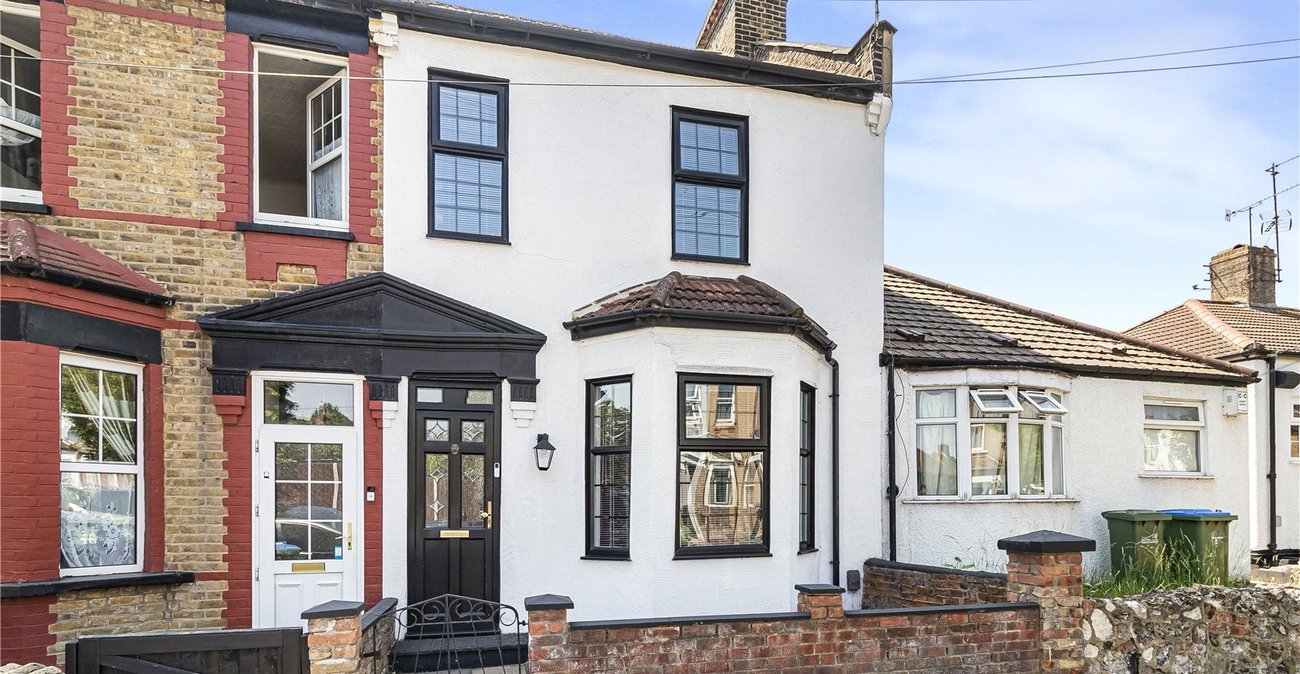 2 bedroom house for sale in Plumstead | Robinson Jackson