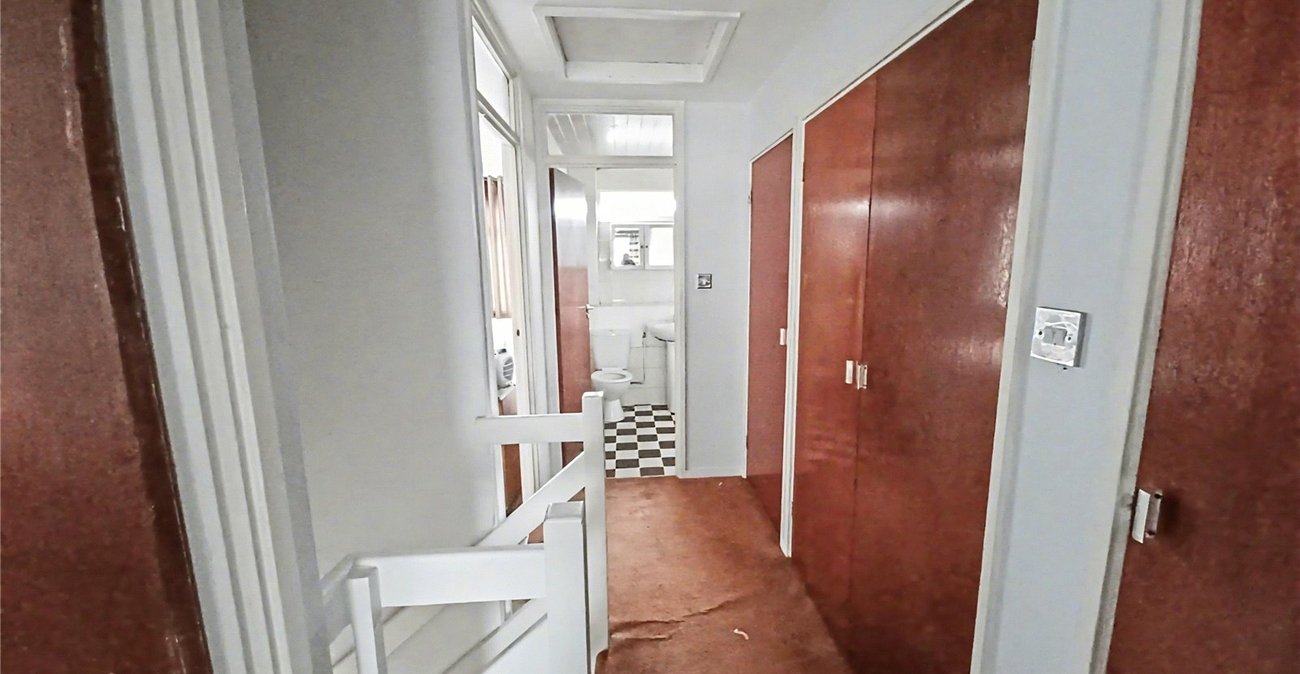 3 bedroom house for sale in Welling | Robinson Jackson