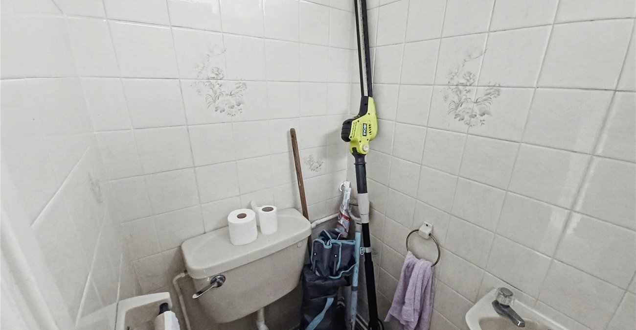 3 bedroom house for sale in Welling | Robinson Jackson