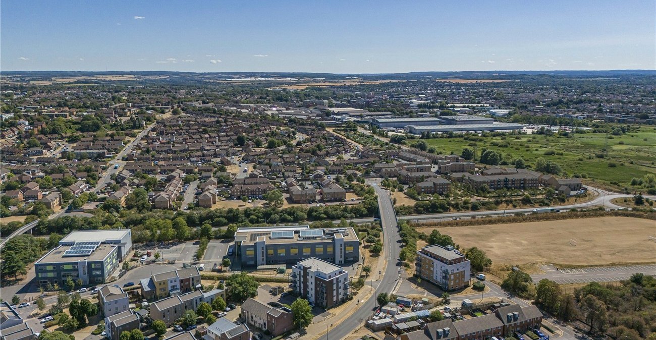 2 bedroom property for sale in Dartford | Robinson Jackson