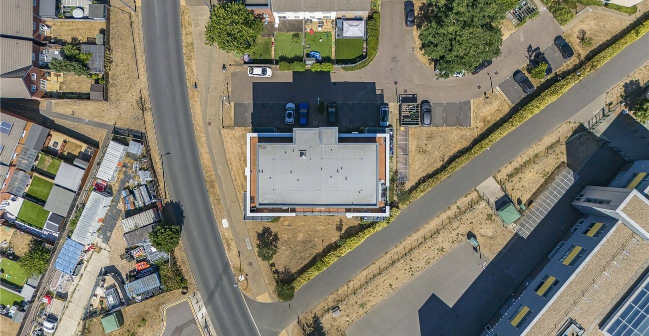 2 bedroom property for sale in Dartford | Robinson Jackson