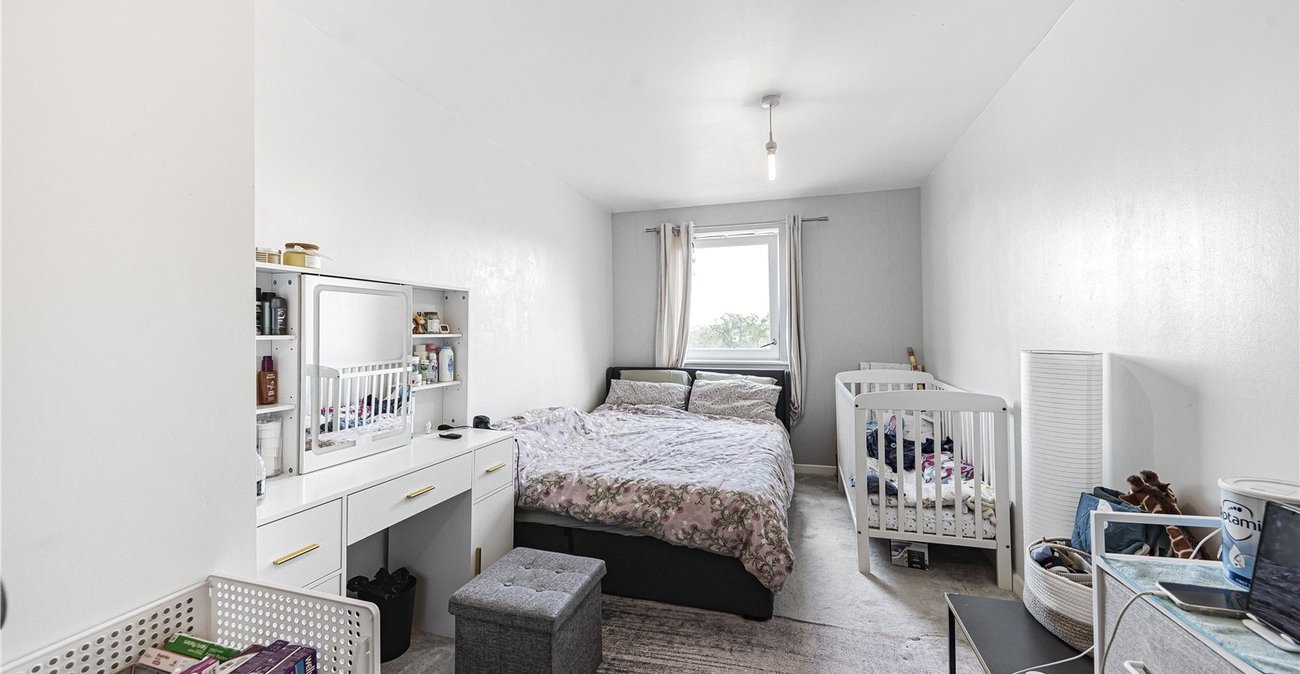 2 bedroom property for sale in Dartford | Robinson Jackson