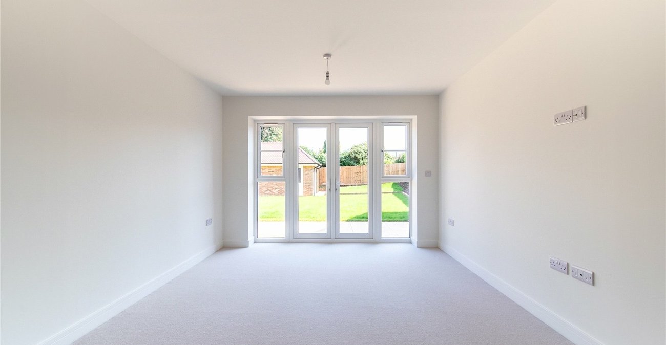 4 bedroom house for sale in Rainham | Robinson Michael & Jackson