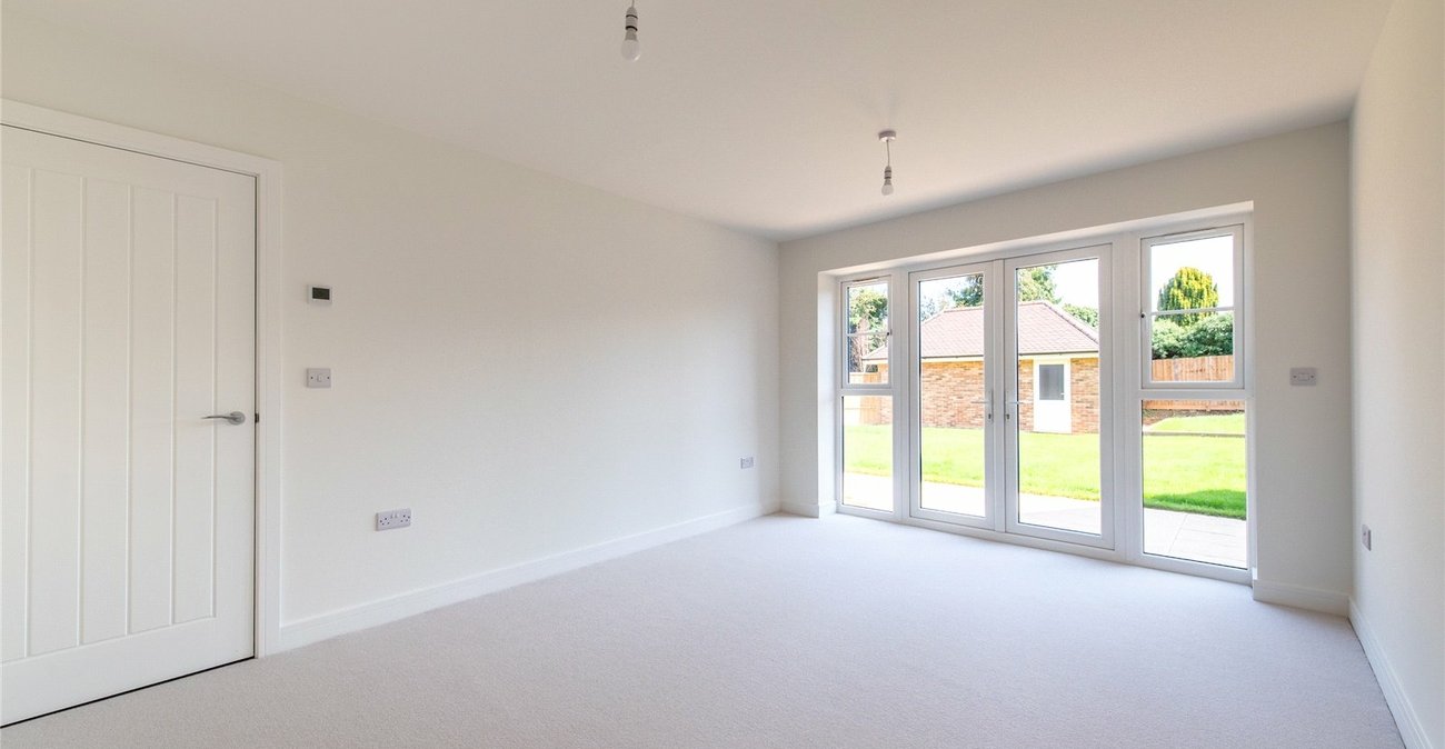 4 bedroom house for sale in Rainham | Robinson Michael & Jackson