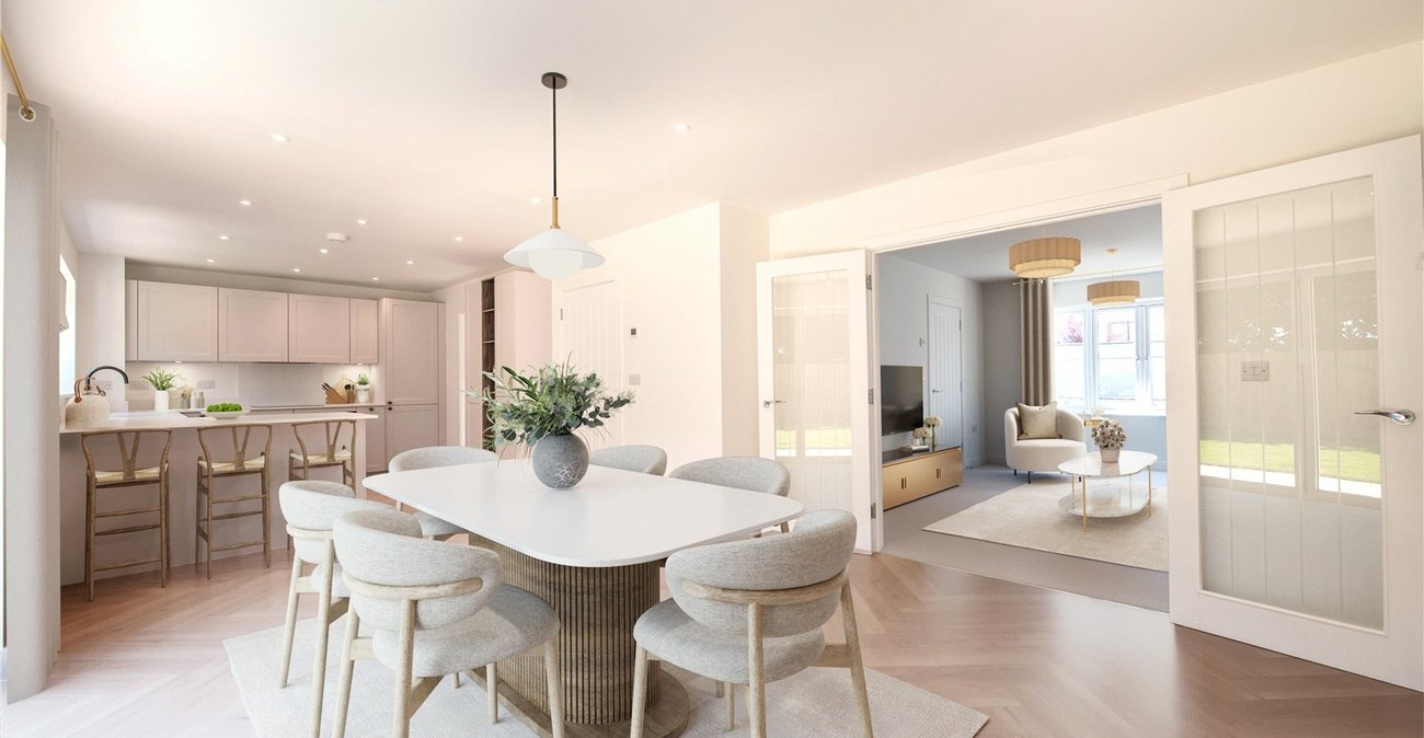 4 bedroom house for sale in Rainham | Robinson Michael & Jackson