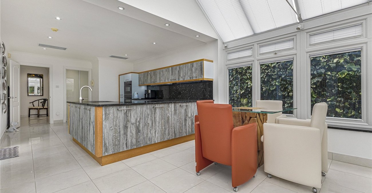 4 bedroom bungalow for sale in Rainham | Robinson Michael & Jackson