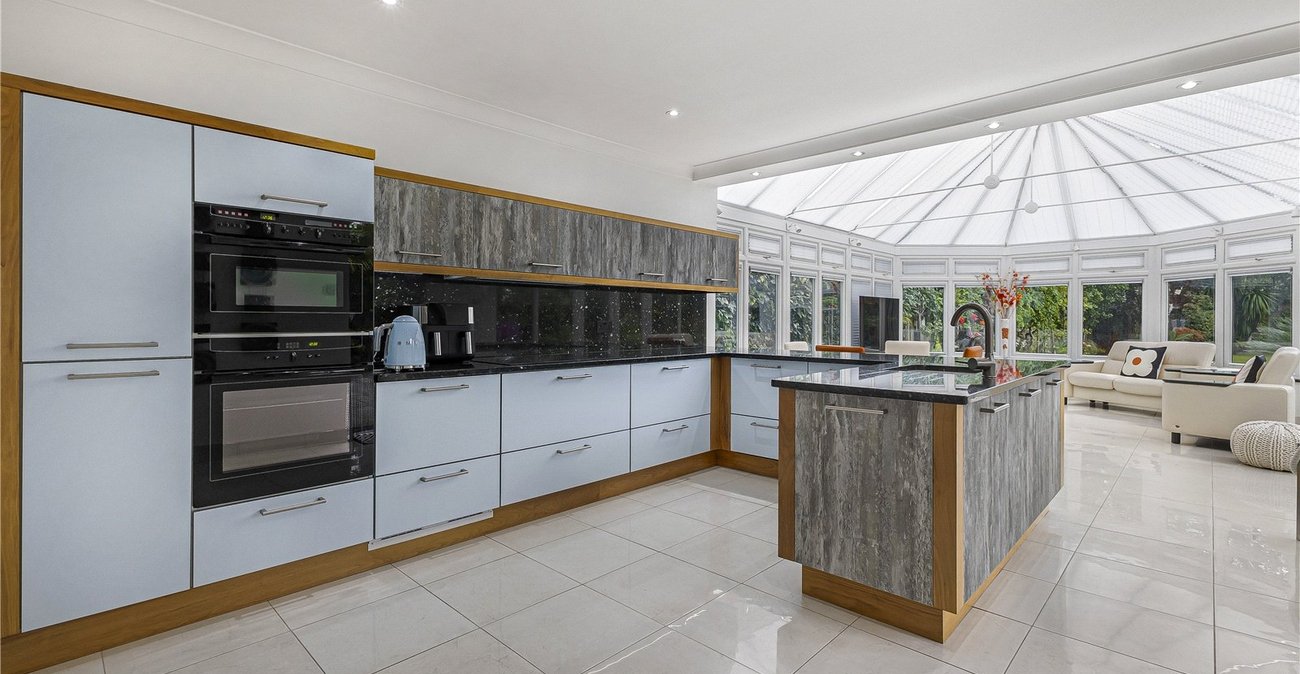 4 bedroom bungalow for sale in Rainham | Robinson Michael & Jackson