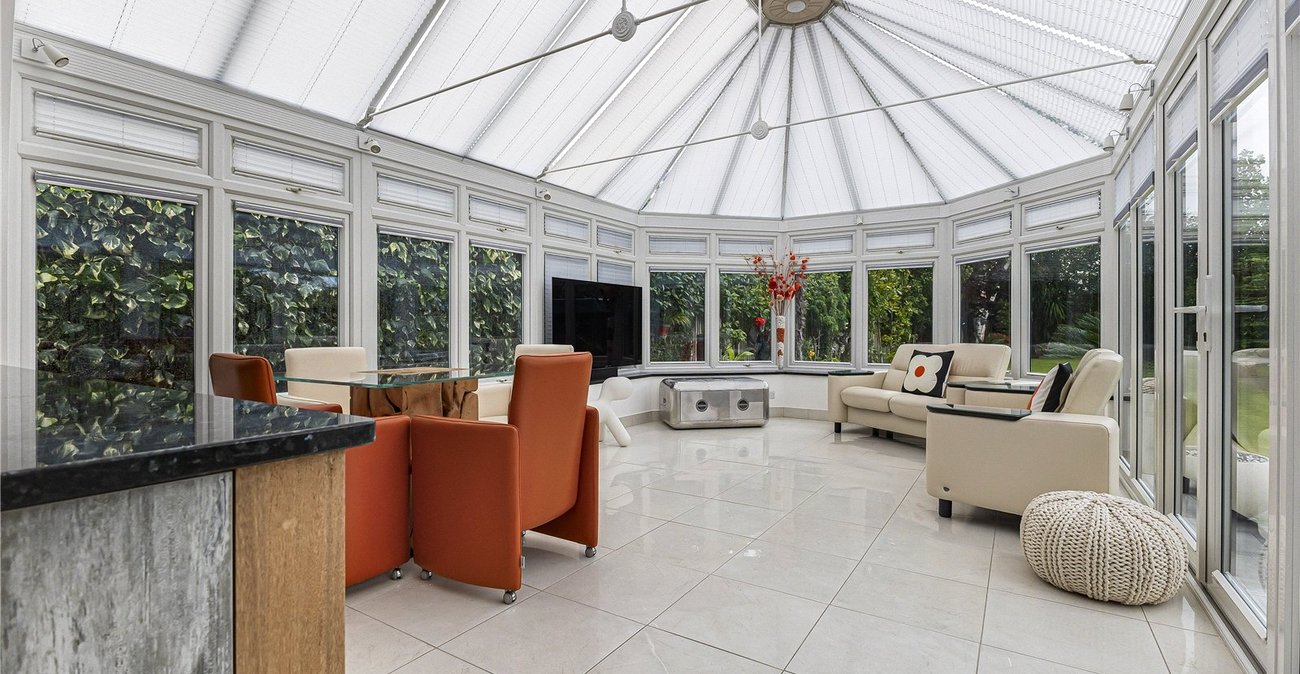 4 bedroom bungalow for sale in Rainham | Robinson Michael & Jackson