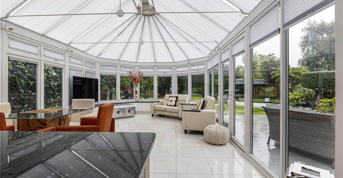 4 bedroom bungalow for sale in Rainham | Robinson Michael & Jackson