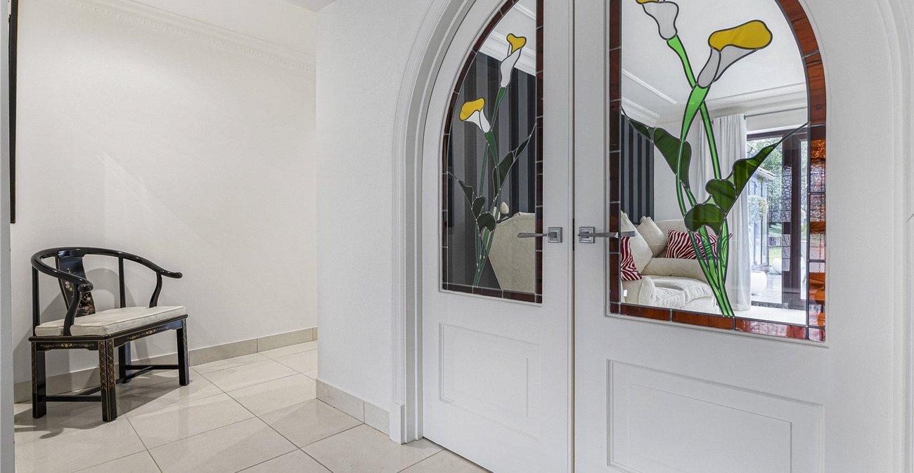 4 bedroom bungalow for sale in Rainham | Robinson Michael & Jackson