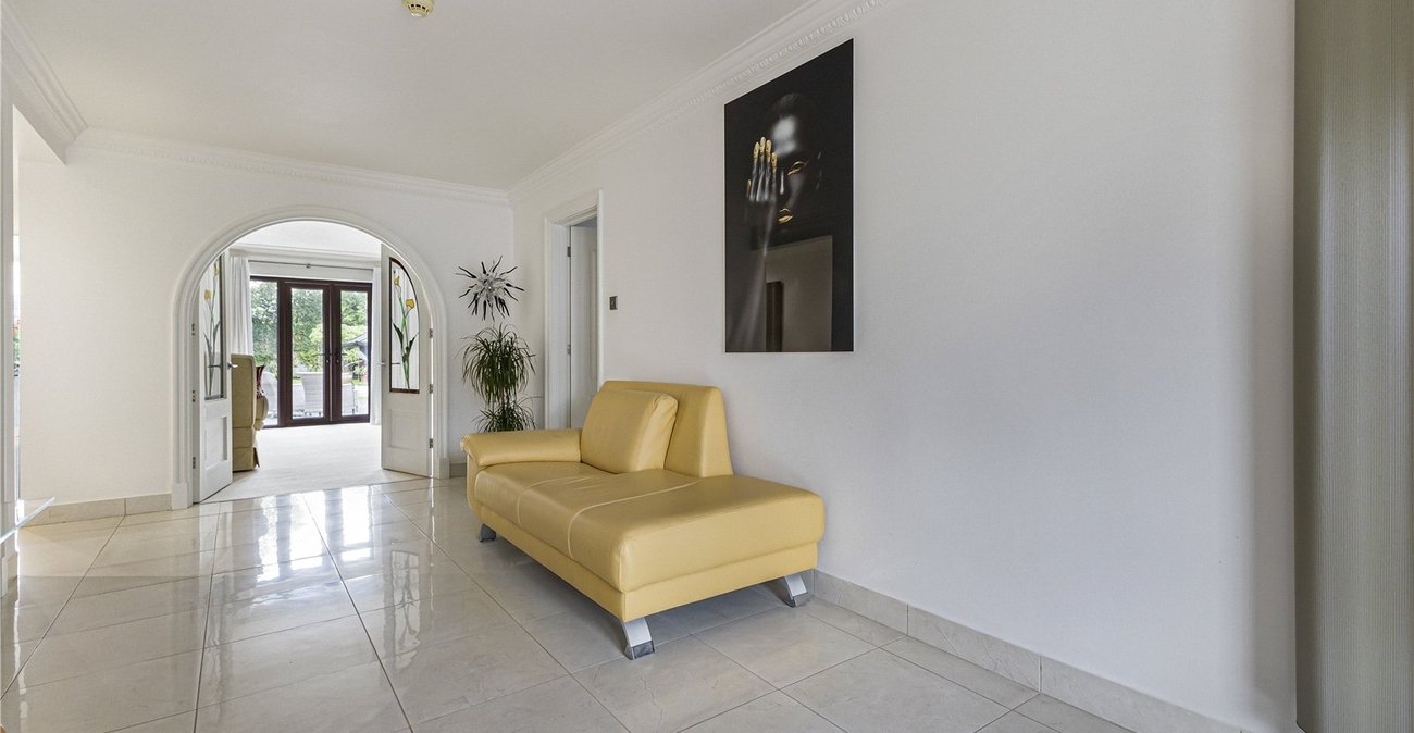 4 bedroom bungalow for sale in Rainham | Robinson Michael & Jackson